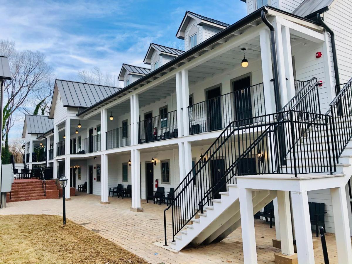 The Colonial Inn هيلزبورو المظهر الخارجي الصورة